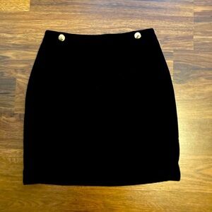Forever 21 Woman's Black Mini Skirt - NWOT